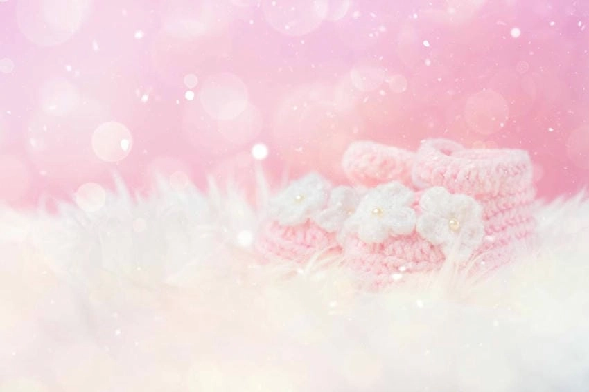 Background baby girl miễn phí dễ sử dụng cho dự án