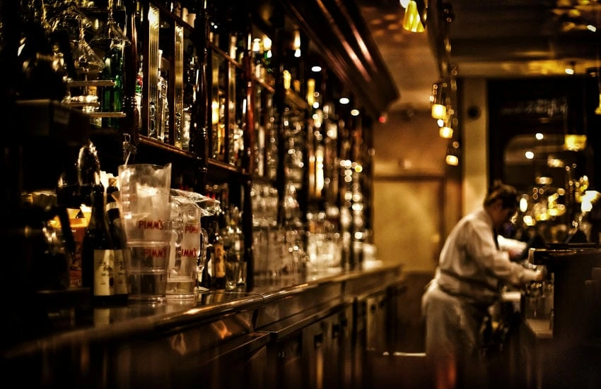 Background bar hiện đại mang hơi thở thời thượng