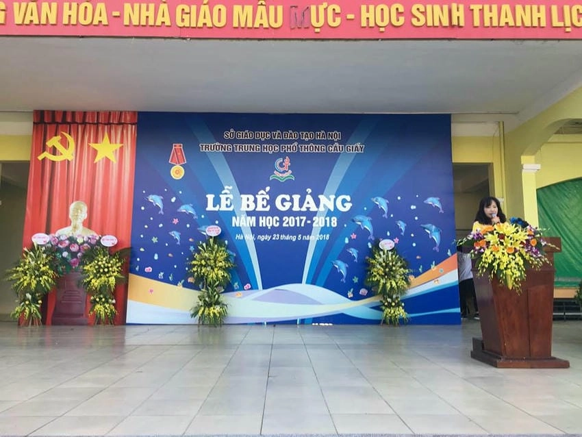 Background lễ bế giảng sáng tạo nổi bật trên mọi hình ảnh