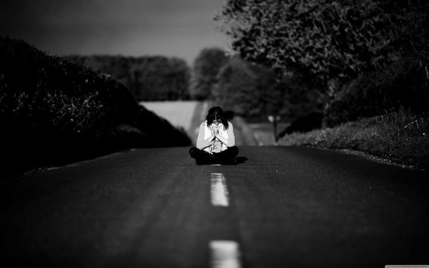 Background buồn đơn giản mà đầy cảm xúc