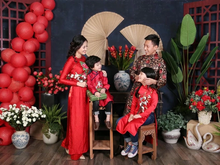 Background chụp hình tết hoa đào hồng thắm dịu dàng