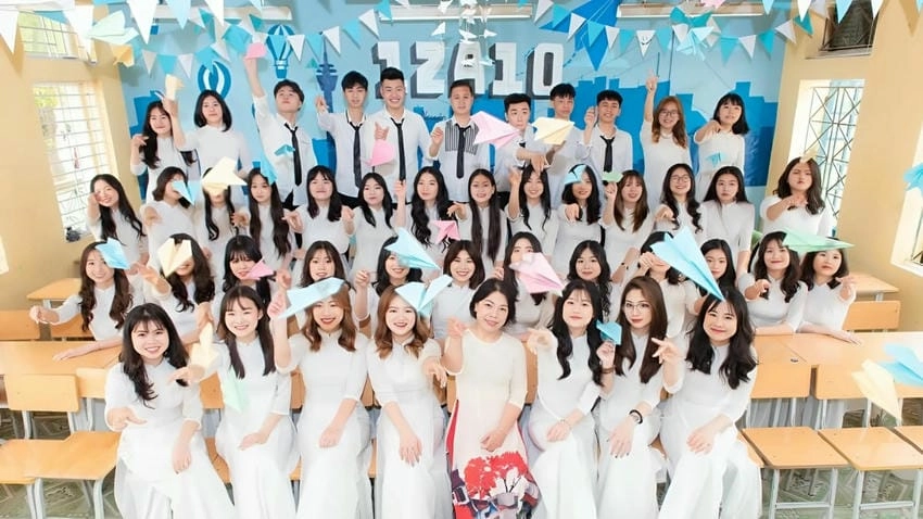 Background chụp kỷ yếu hoa giấy lãng mạn ngọt ngào