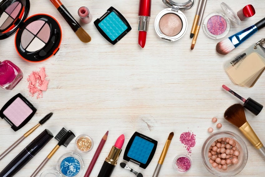 Background cosmetic studio hiện đại và ấn tượng