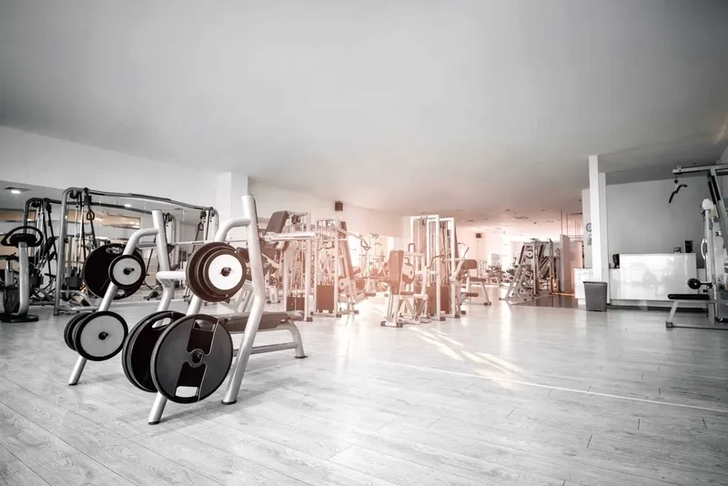 Tỏa sáng với background gym sân khấu đầy năng lượng và đam mê