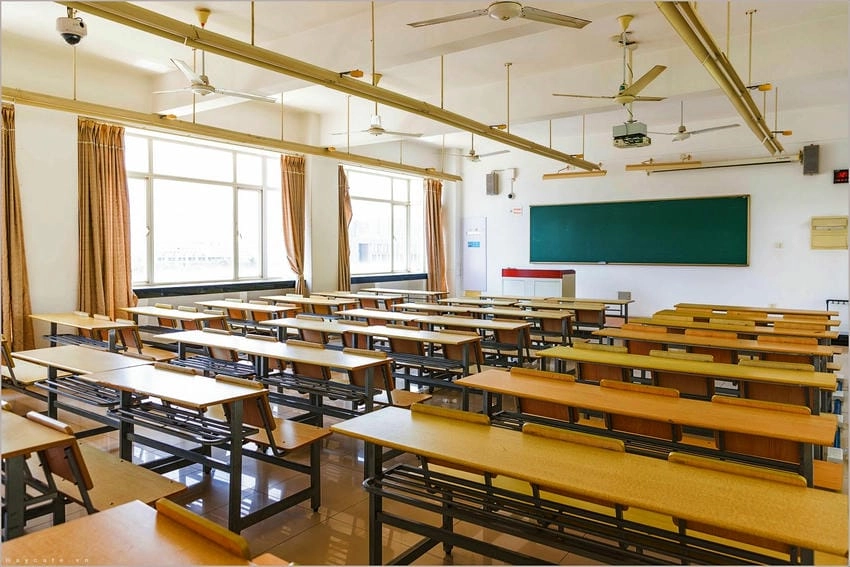 Background lớp học đơn giản vẫn đảm bảo sự tinh tế