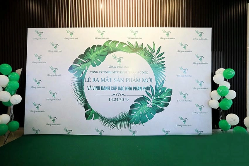 Background ra mắt sản phẩm miễn phí dễ sử dụng