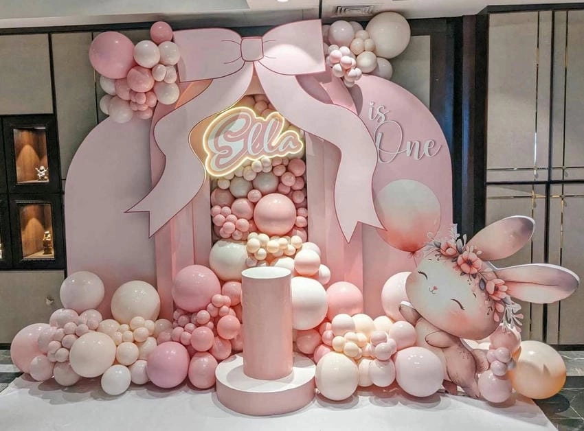 Background thôi nôi bé gái ngọt ngào và tươi sáng